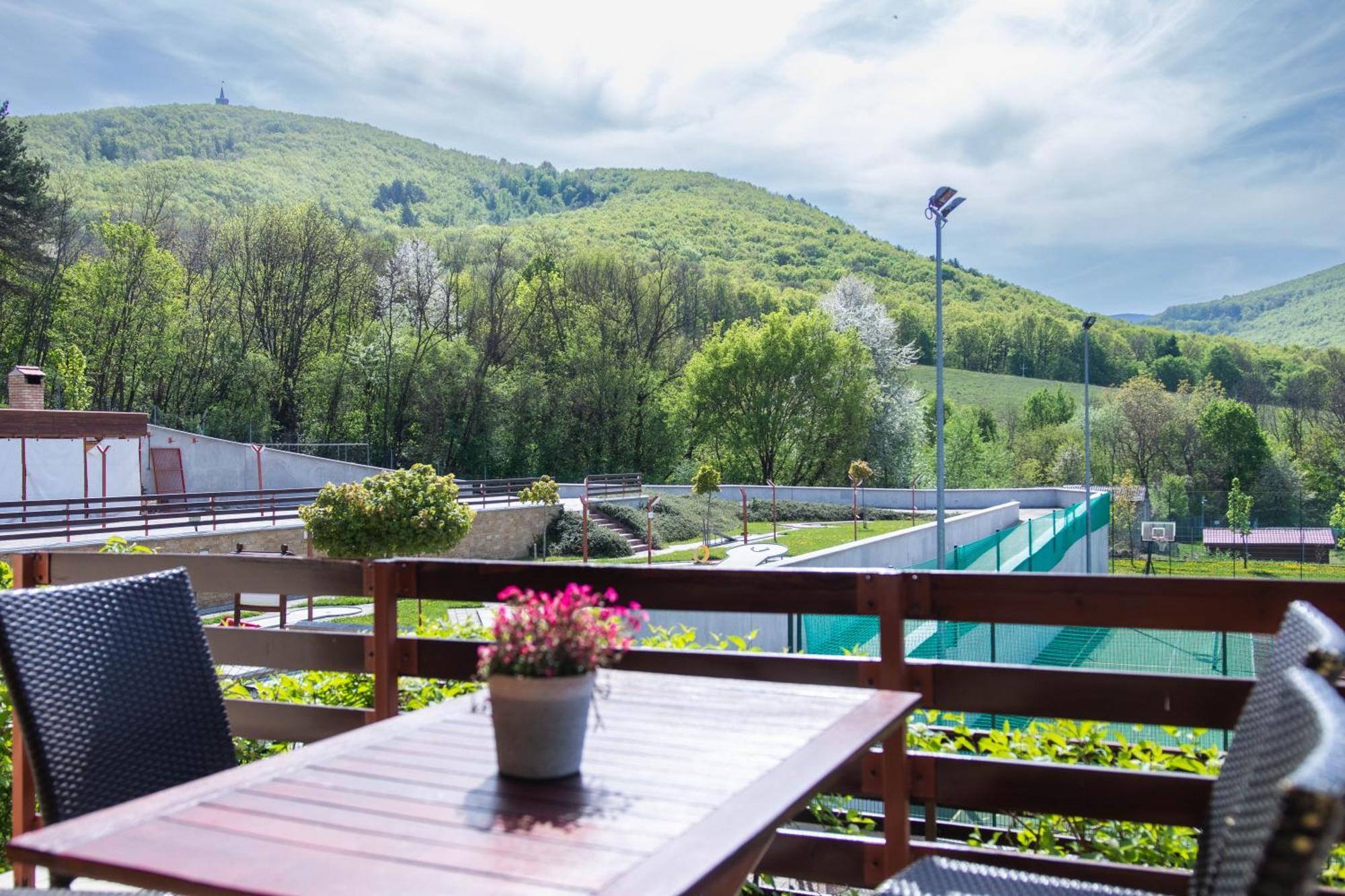 Szalajka Liget Hotel Es Apartmanhazak Szilvásvárad المظهر الخارجي الصورة